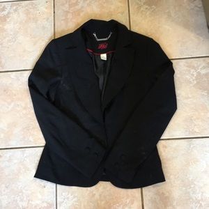White/black womens size 4 blazer
